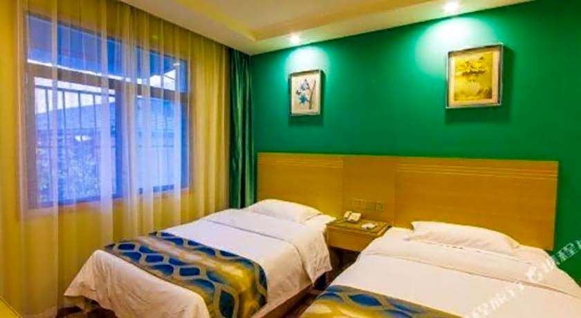 Shell Hefei Luyang District Sipai Building Subway Station Hotel – Hefei, VA