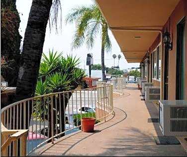 Century Inn at LAX