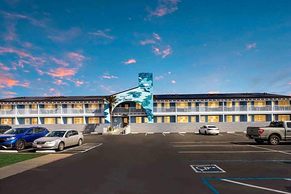 Pacific Coast Roadhouse, SureStay Collection by Best Western