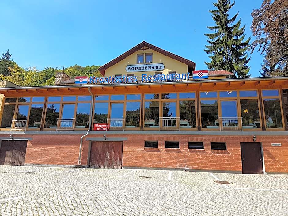 Hotel - Restaurant Sophienaue