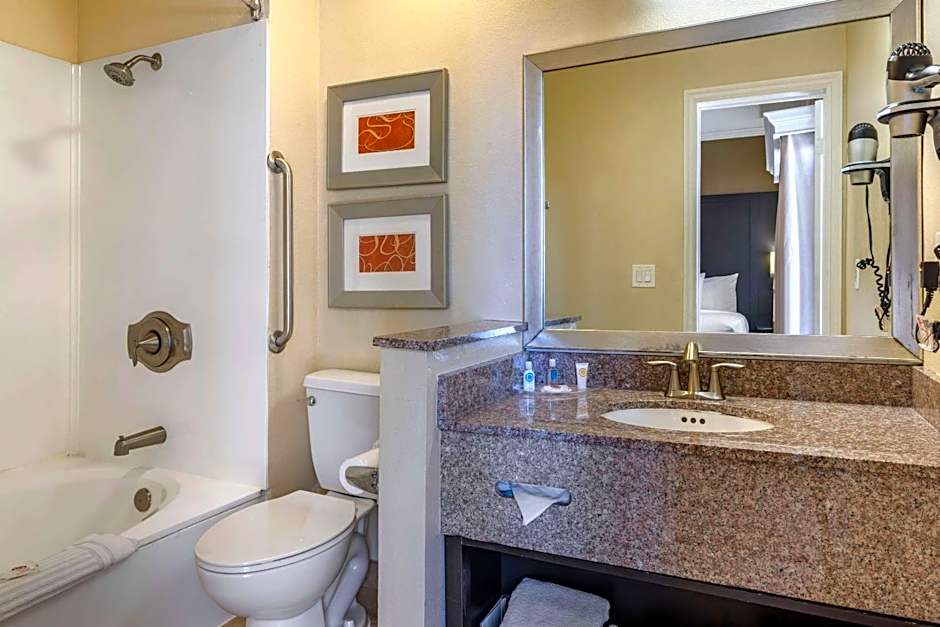 Comfort Inn & Suites Huntington Beach