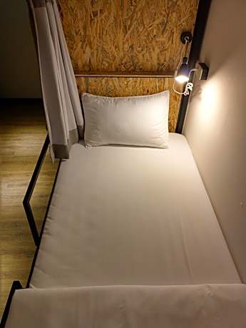 Single Bed in 16 Mixed Dormitory Room