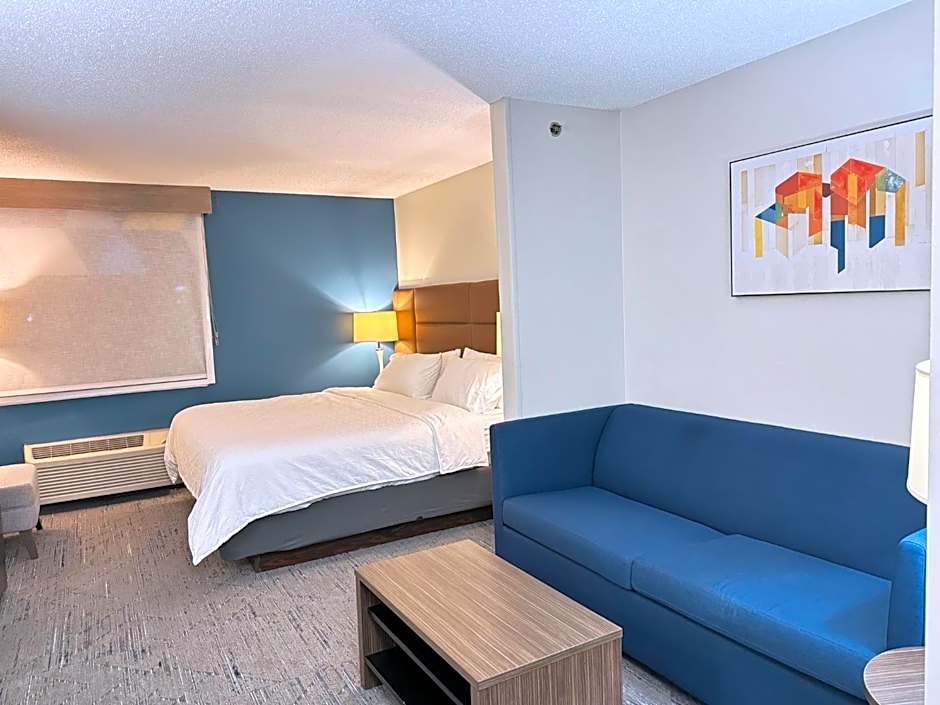 Holiday Inn Express Hotel & Suites St. Paul - Woodbury By IHG