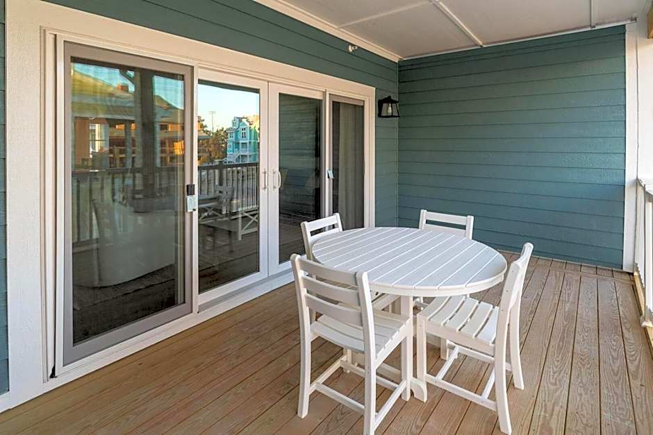 Cambridge Reserve at Bermuda Bay by KEES Vacations