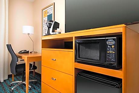 King Studio with Sofa Bed