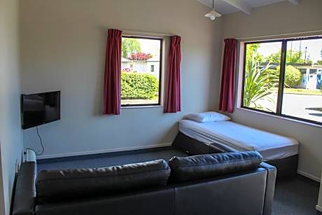 1 Bedroom Ensuite Motel Style Unit