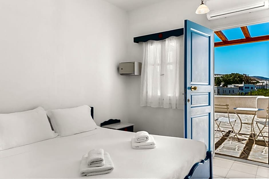 Paros Inn Seafront