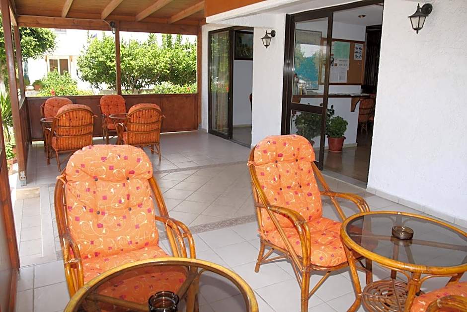 Andavis Hotel-Adults Only