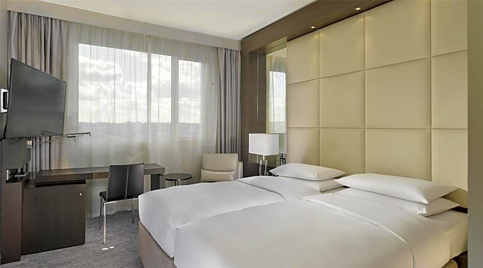 Hyatt Regency Paris Etoile