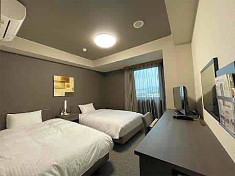 Twin Room - Non-Smoking