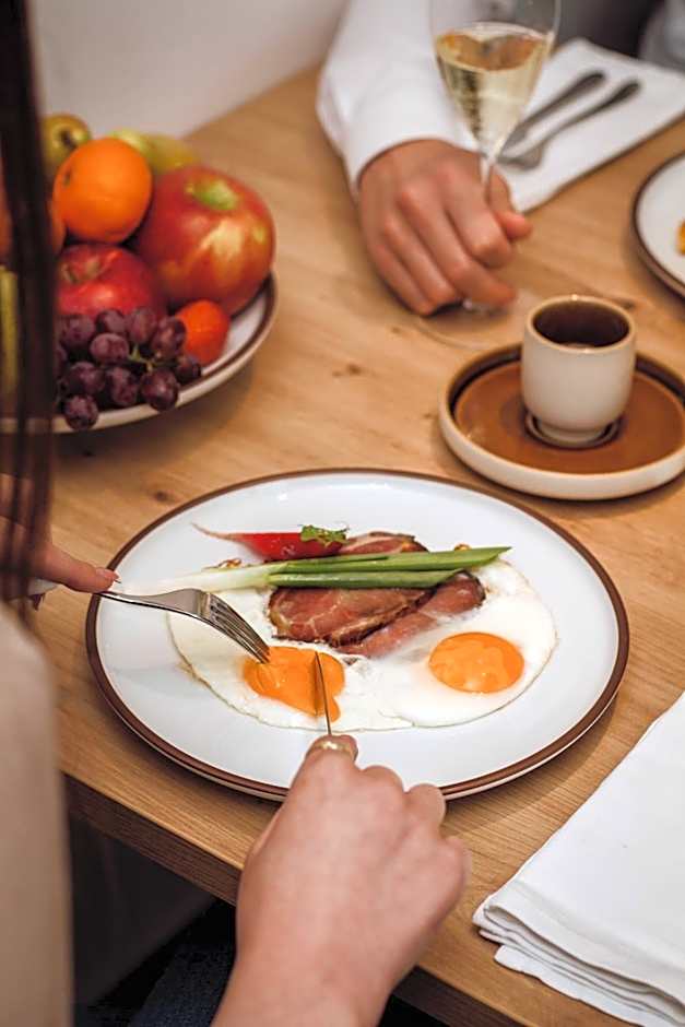 Kistücsök Food & Room