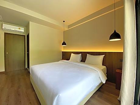 Deluxe Double Room with Terrace