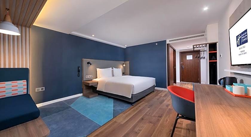 Holiday Inn Express Ningbo City Center By IHG