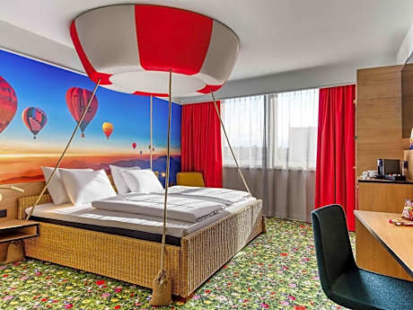 Deluxe King Room - Non Smoking
