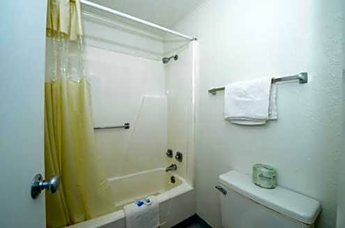 Americas Best Value Inn & Suites Jackson, MI