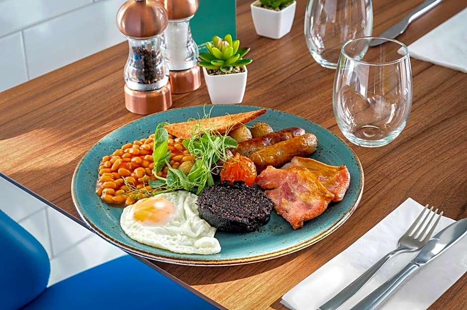 Courtyard by Marriott Glasgow Airport