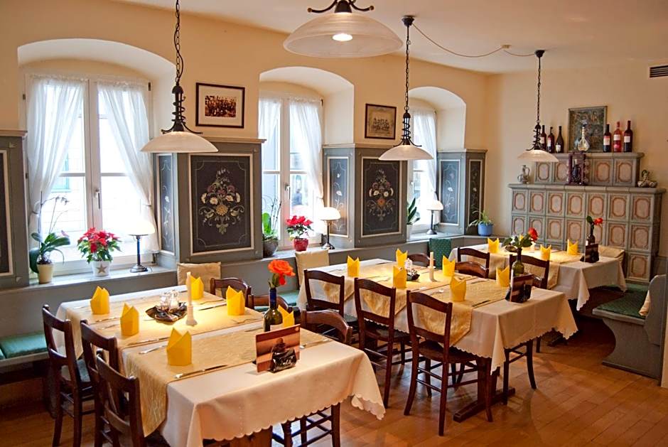 Gasthaus zum Löwen - Restaurant Akropolis