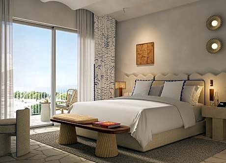 Deluxe Sea View Suite