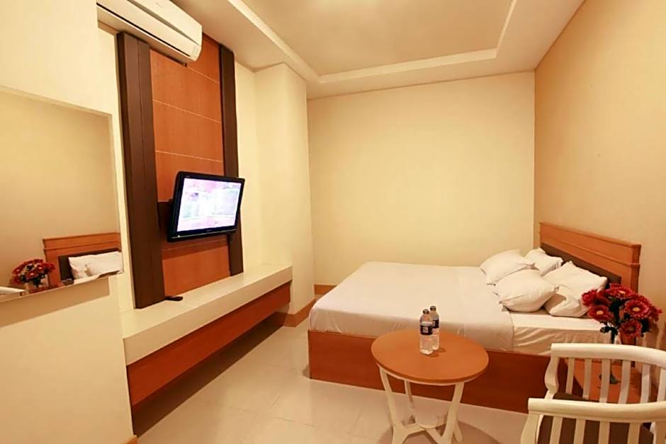 Plaza Hotel Tegal