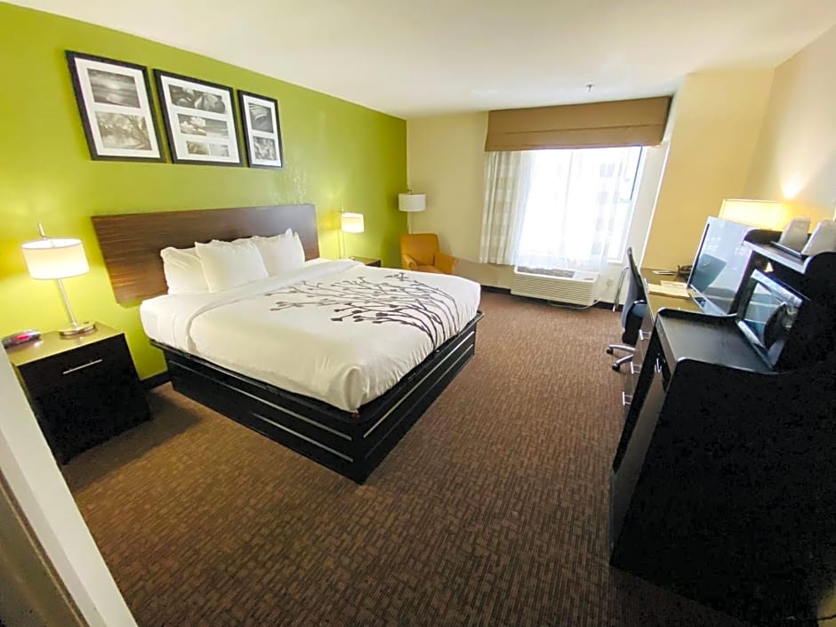 Sleep Inn & Suites Jacksonville near Camp Lejeune