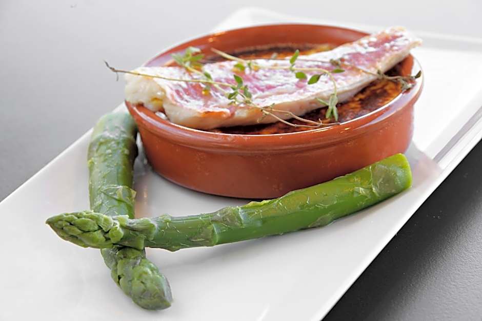 Logis Hotel des Bourbons