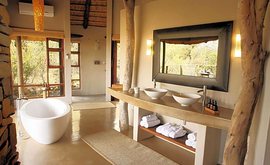 Nambiti Plains Lodge