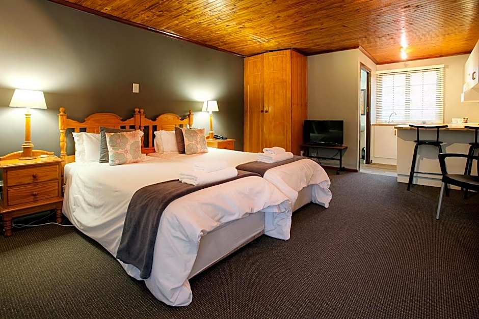 Tsitsikamma Village Inn