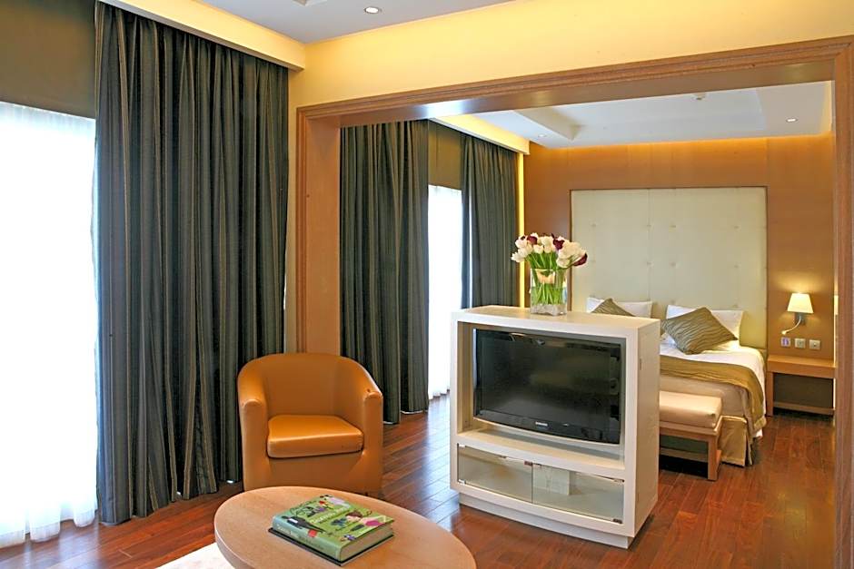 Crowne Plaza Limassol By IHG