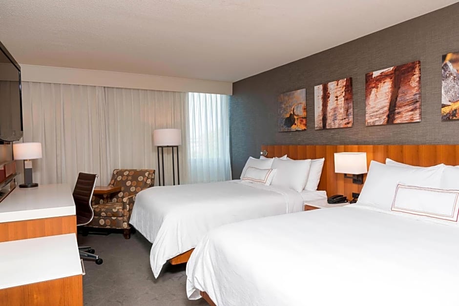 Delta Hotels by Marriott Grand Rapids Airport