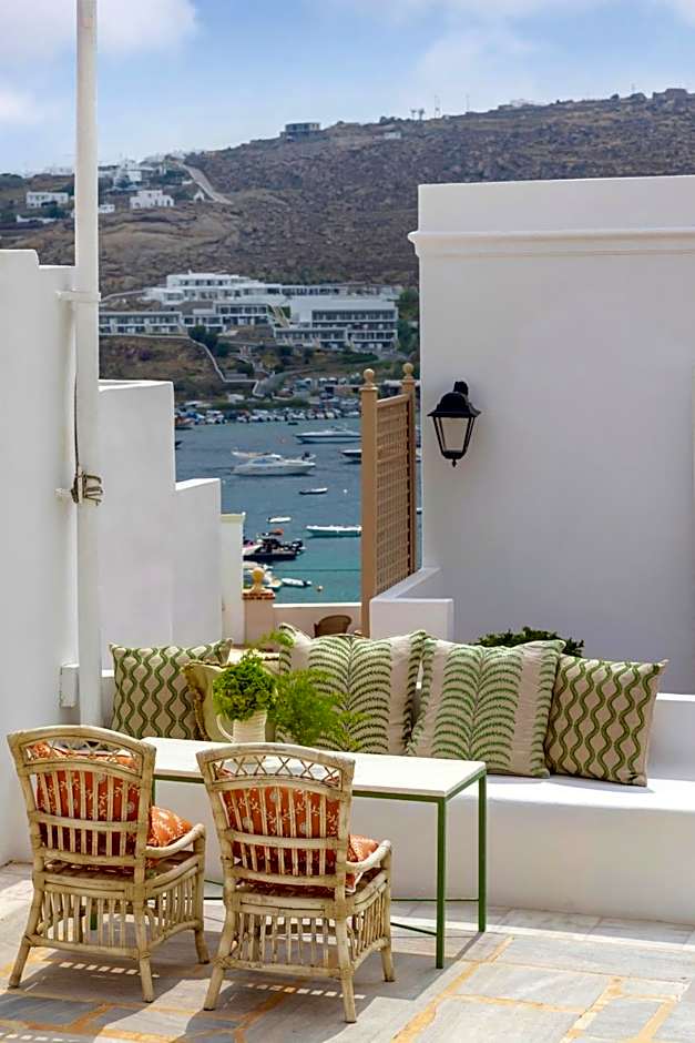Dorion Hotel