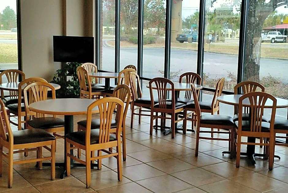Days Inn by Wyndham St George