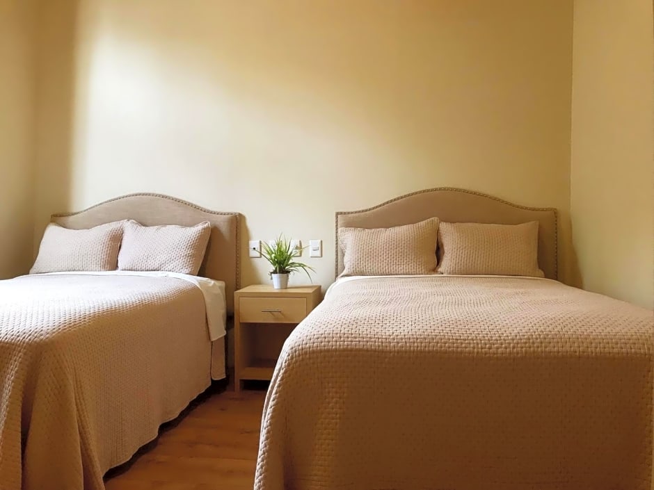 CASA DONCELES PREMIUM PENTHOUSE, Prime Location, Super Spacious!!