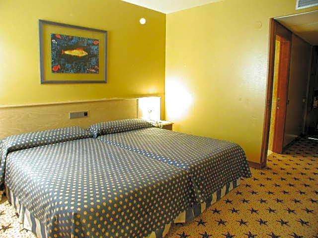 Photo 1 of 8 of 1 Double Bed or 2 Beds