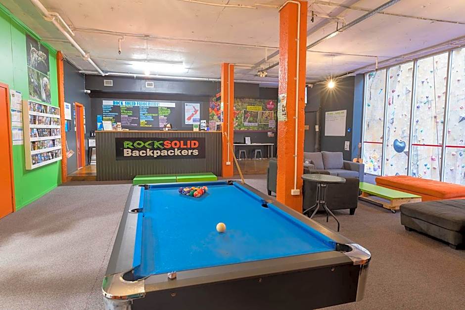 Rock Solid Backpackers Rotorua