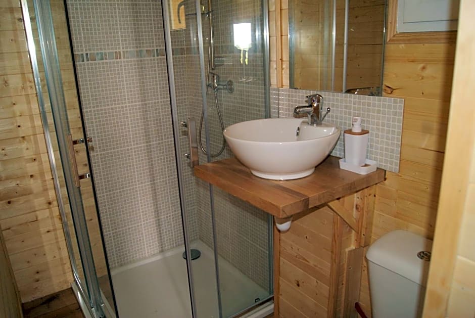 Les Cabanes de Gros Bois