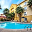 La Quinta Inn & Suites by Wyndham Houston West Park 10