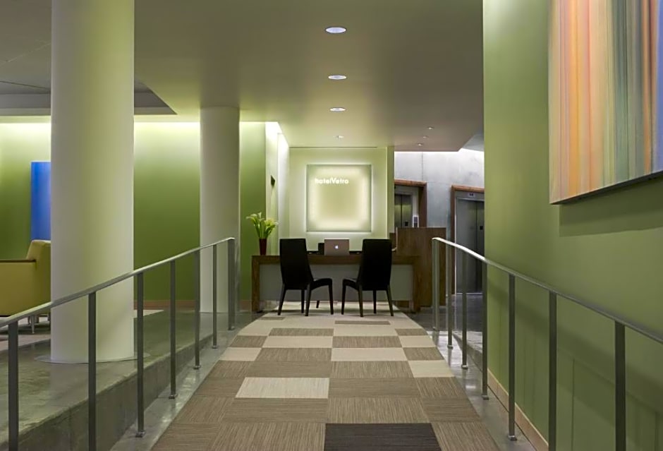 HotelVetro Iowa City, Tapestry Collection By Hilton