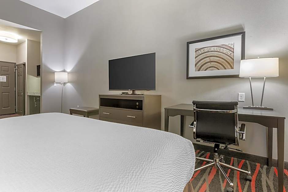 Photo 1 of 4 of 1 King Bed Suite, Whirlpool