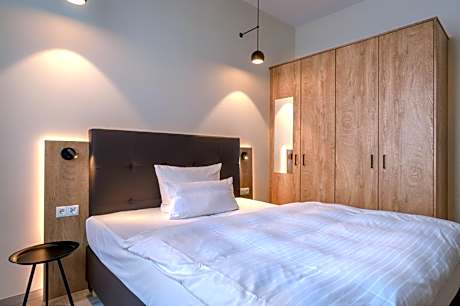 Standard Single Apartment