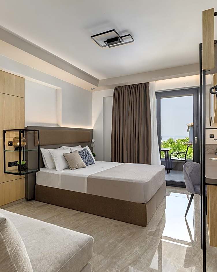 Costa De Luxe Suites