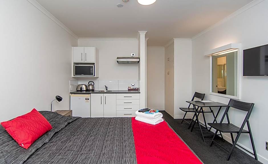 The Hibernian Studio Apartments - 4 Latter Street