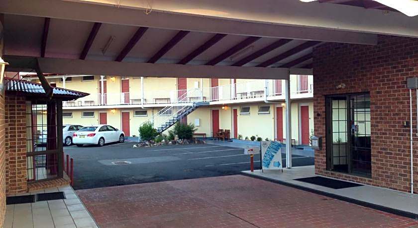 Riverview Motor Inn