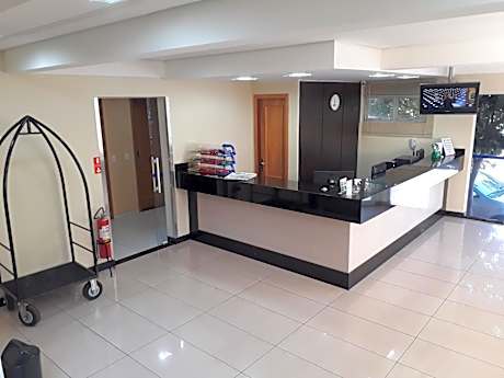 Cristal Palace Inn