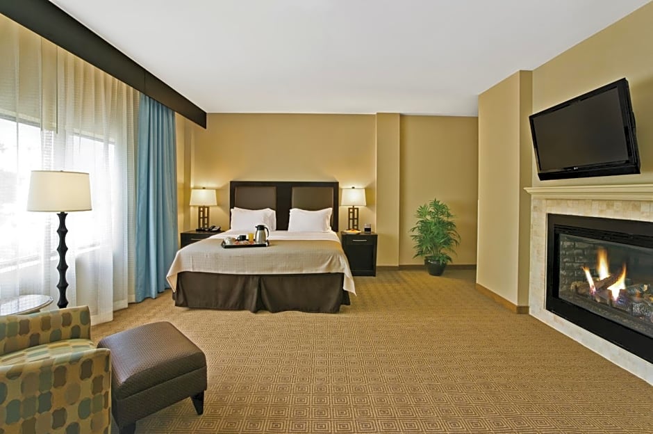 DoubleTree by Hilton Tinton Falls-Eatontown