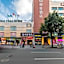 Discovery Hotel (Guangzhou Railway Station Sanyuanli Subway Station)
