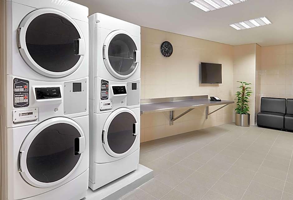 Hilton Garden Inn Muscat Al Khuwair