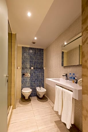 Superior Room Pool View