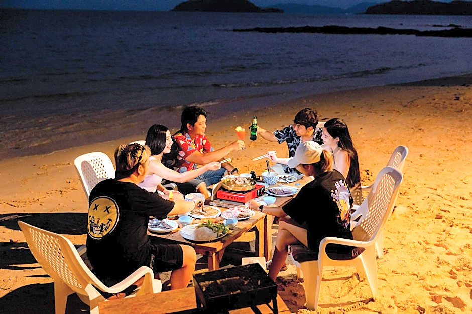 Kohmak HomeHug&Beachclub