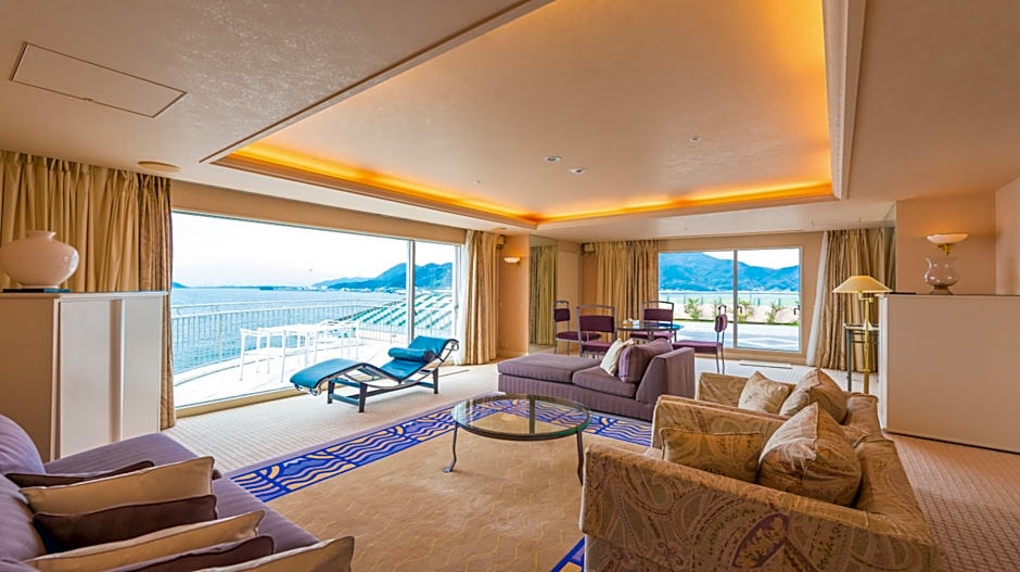Photo 1 of 3 of Elite Suite, Ocean View