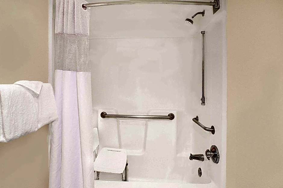 Baymont by Wyndham Janesville